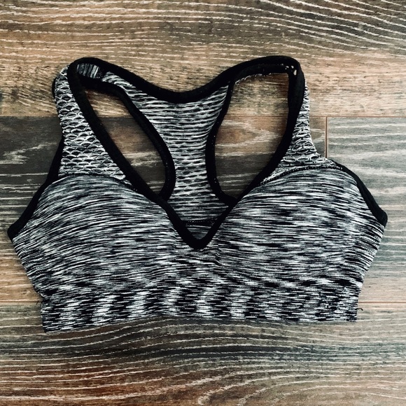 PINK Victoria's Secret Other - PINK Victoria’s Secret sports bra - size small